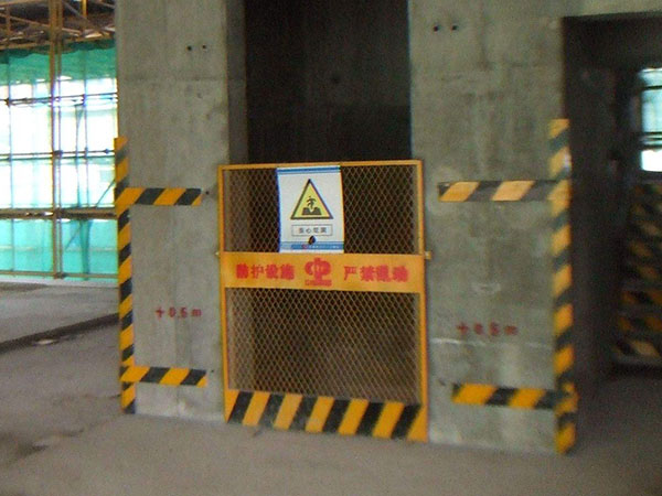 電梯洞口防護網 - 安平縣貝納豐絲網制品有限公司圖片4